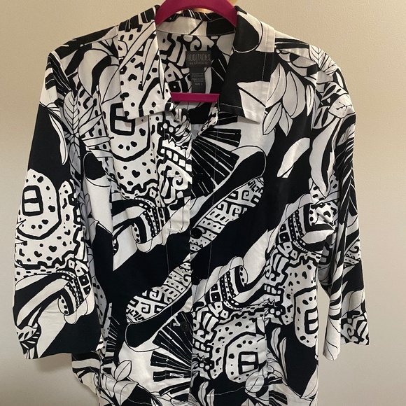 Summer cruise wear Additions by Chicos Black and White Jacket size3
Lightweight - Picture 1 of 5